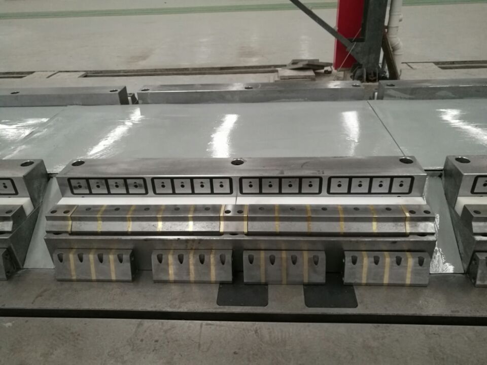 道岔加工电永磁吸盘——千豪品牌